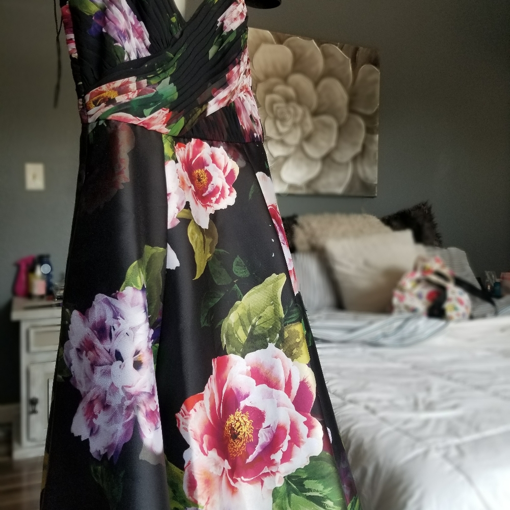 Black and pink dress brand new with tags